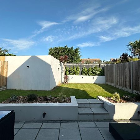 The Beach Hut Seasalter Bagian luar foto